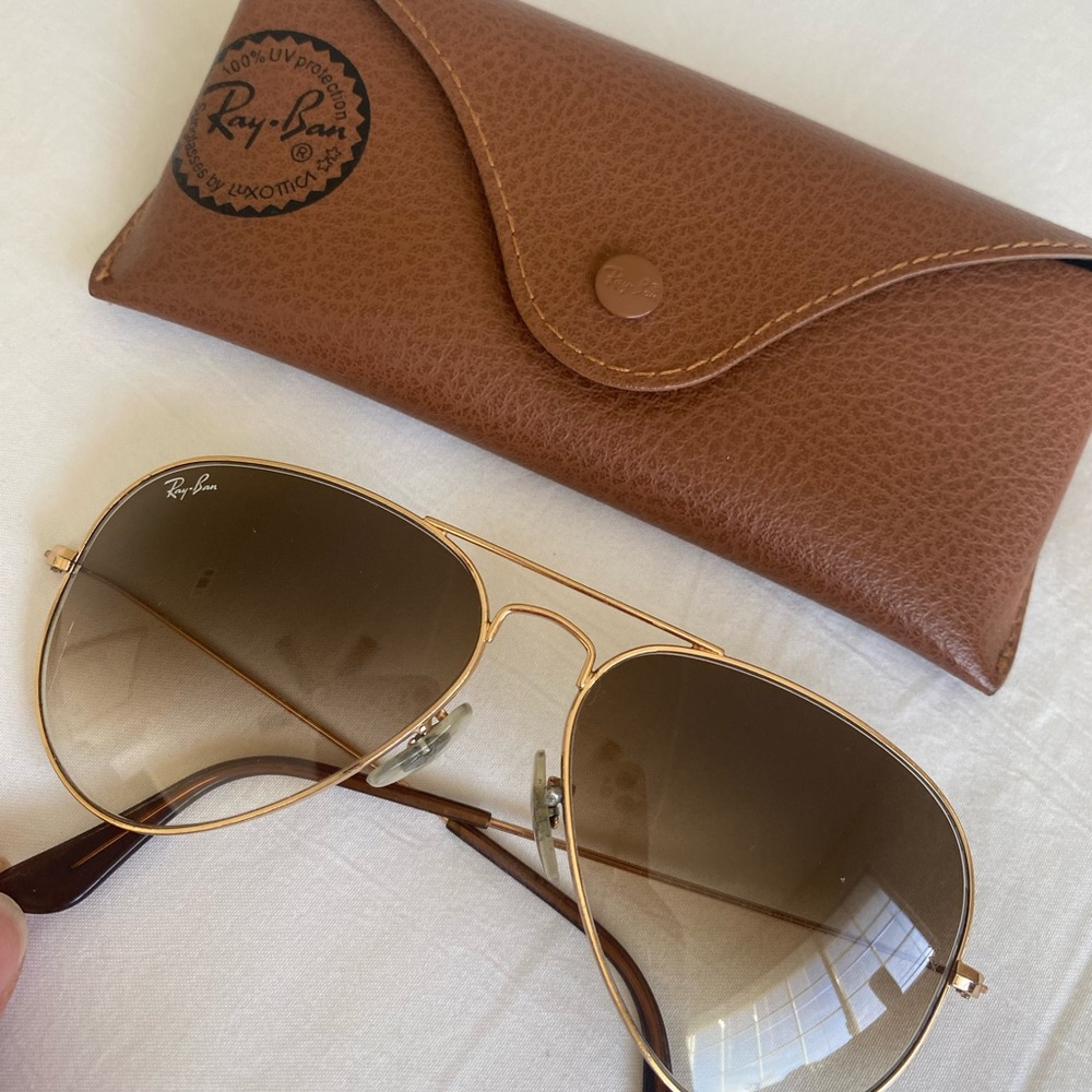 Gradient Aviator Ray-Ban